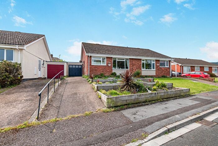 2 Bedroom Semi Detached Bungalow For Sale In West Street, Minehead, TA24