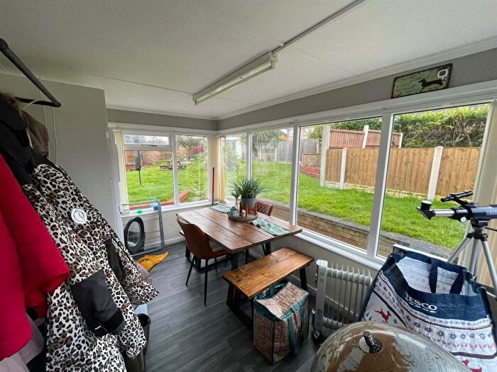 2 Bedroom Bungalow To Rent In Radnor Drive, Loughborough, LE12