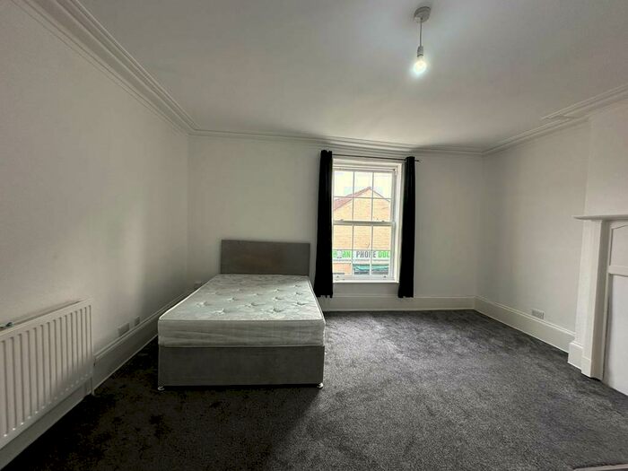 1 Bedroom End Of Terrace House To Rent In Finkle Street, Thorne, DN8