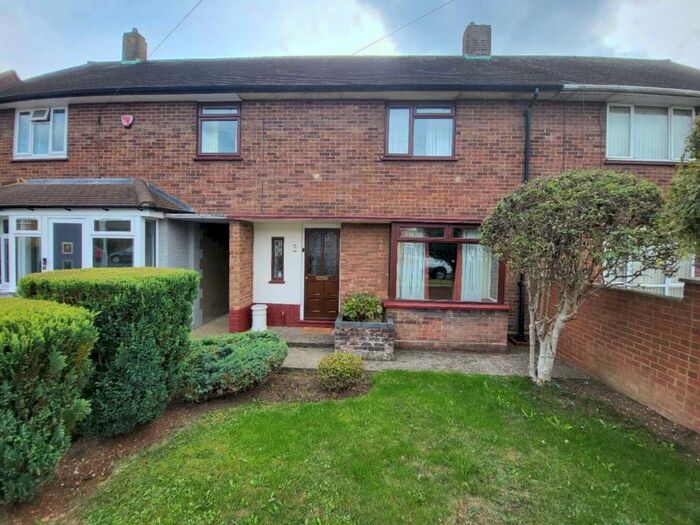 3 Bedroom Terraced House To Rent In Whipperly Way, Luton, LU1
