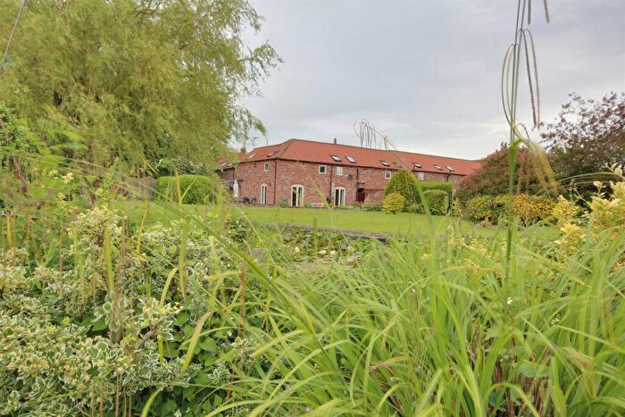 4 Bedroom Barn Conversion For Sale In Carr Road, Beverley, HU17