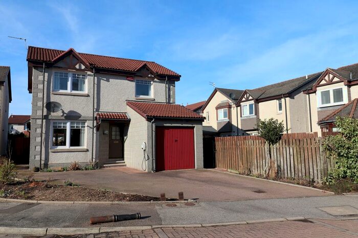 4 Bedroom Detached House To Rent In Throngrove Place, Aberdeen, AB15