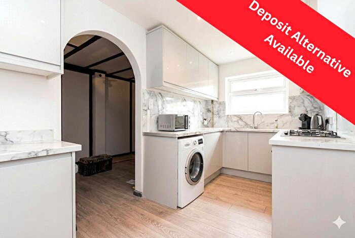 3 Bedroom Semi-Detached House To Rent In Birch Close, Romford, RM7