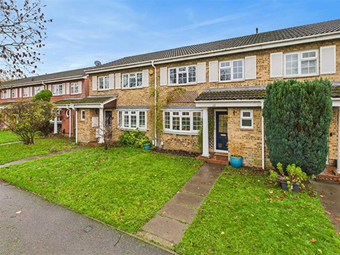 3 Bedroom Property For Sale In Colne Drive, Walton-On-Thames, KT12