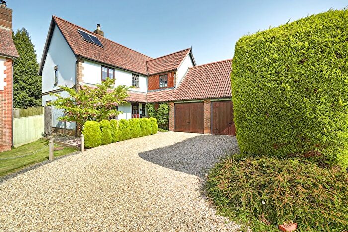 4 Bedroom Detached House For Sale In Lyall Close, Swindon, Wilts, SN25