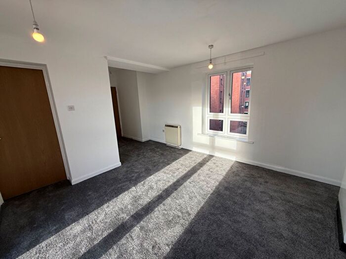 2 Bedroom Flat To Rent In Chardlace Walk, Nottingham, NG1
