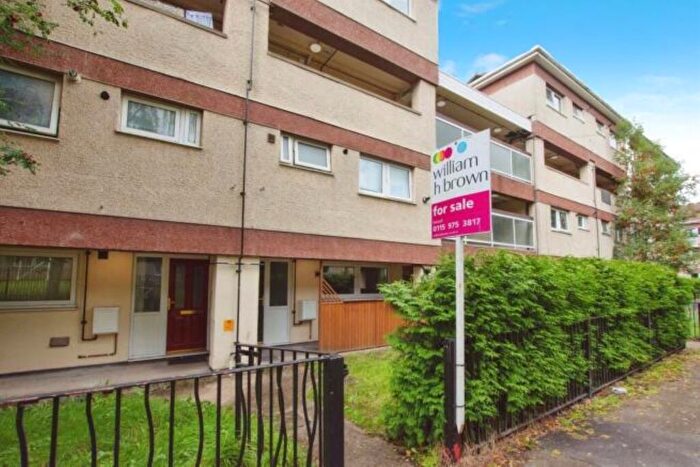 2 Bedroom Flat For Sale In Colston Road, Nottingham, NG6