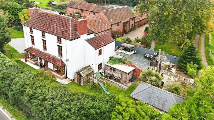 6 Bedroom Link Detached House For Sale In Old Rufford Road, Farnsfield, Newark, NG22