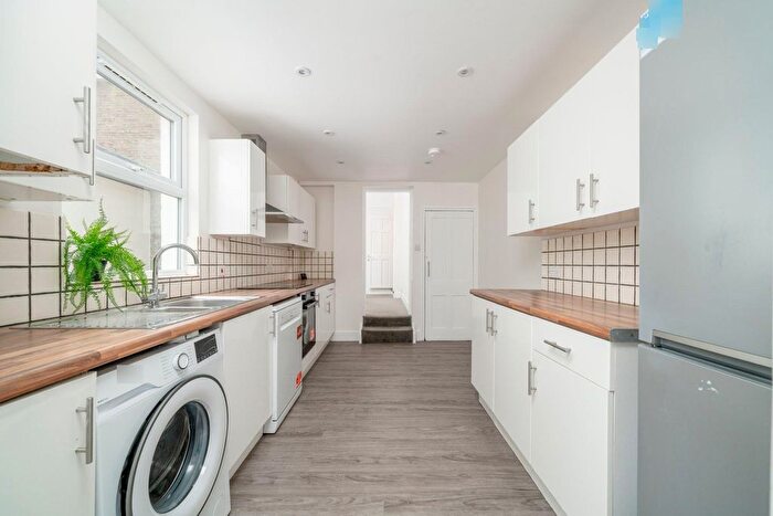 3 Bedroom Terraced House To Rent In Valnay Street, London, SW17