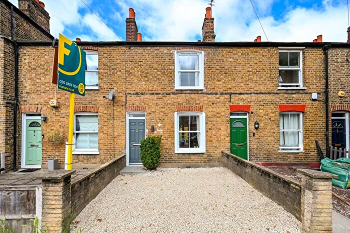 3 Bedroom Terraced House For Sale In Cleveland Road, New Malden, KT3