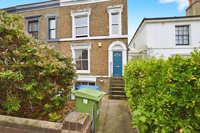 3 Bedroom Terraced House To Rent In Commercial Way Peckham, SE15