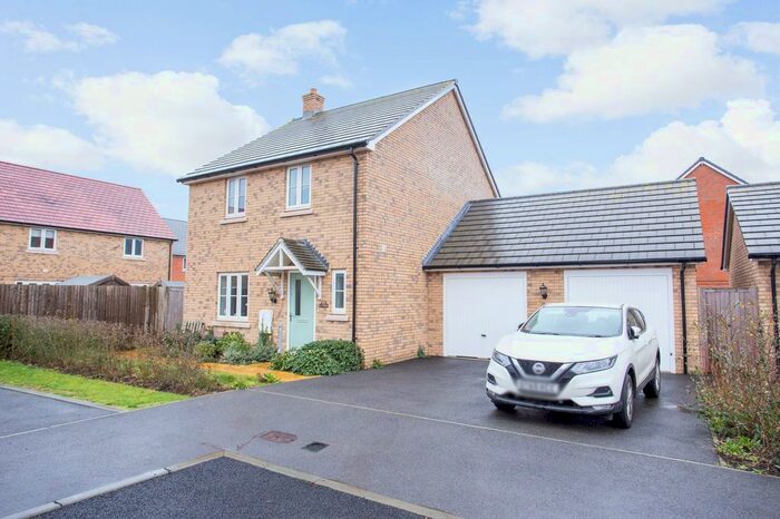 4 Bedroom Detached House For Sale In Blengate Close, Westbere, CT2