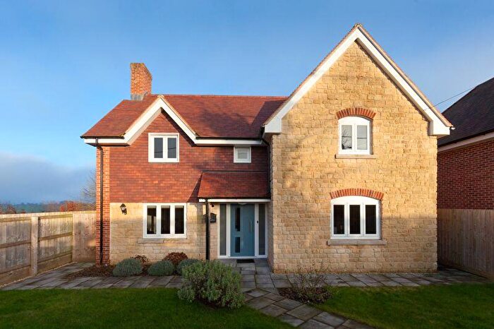 4 Bedroom Detached House For Sale In West Stour, SP8