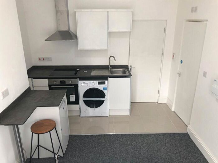 1 Bedroom Apartment To Rent In Bewdley Road, Kidderminster, DY11