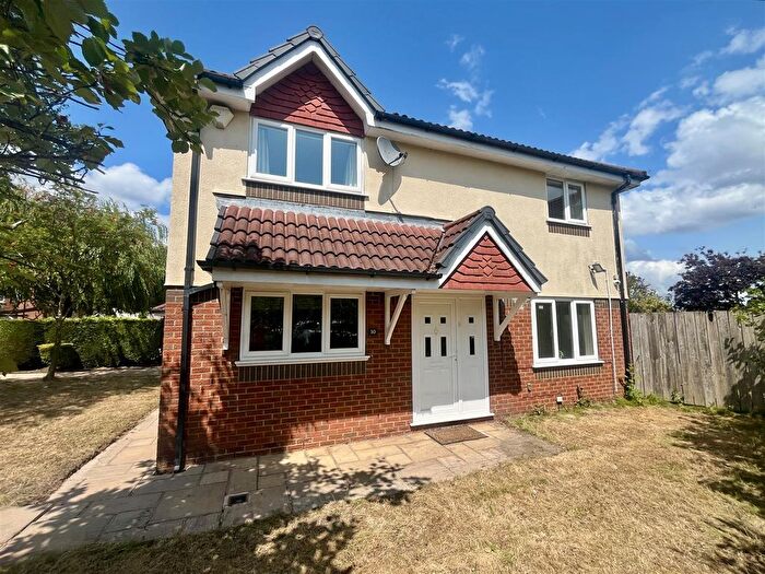 3 Bedroom Detached House For Sale In Thurlestone Road, Altrincham, WA14