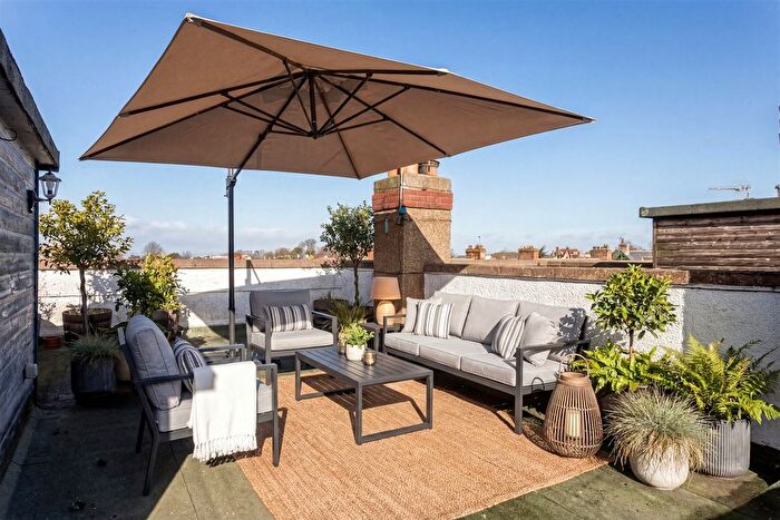 3 Bedroom Flat For Sale In Lammerview Terrace, Gullane, EH31