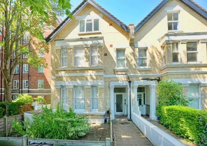 2 Bedroom Flat To Rent In Rutland Gardens, Hove, BN3