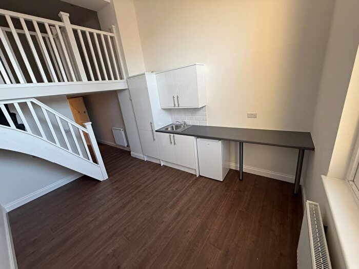 Studio To Rent In - Friern Barnet Road, London, N11