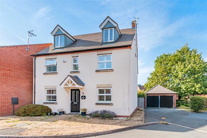 5 Bedroom Detached House For Sale In Market Way, Henley-In-Arden, B95