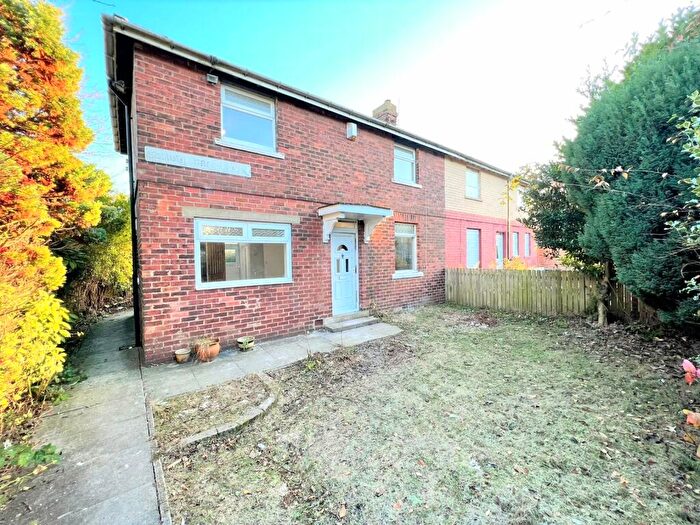 2 Bedroom Semi-Detached House To Rent In School Green Avenue, Thornton, Bradford, BD13
