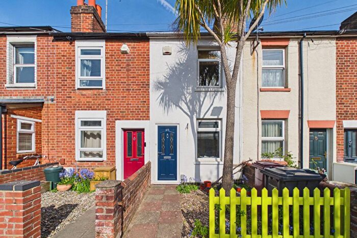 2 Bedroom Terraced House For Sale In Western Road, Reading, Berkshire, RG1
