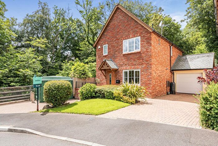 3 Bedroom Detached House For Sale In Aubyns Wood Avenue, Tiverton, Devon, EX16
