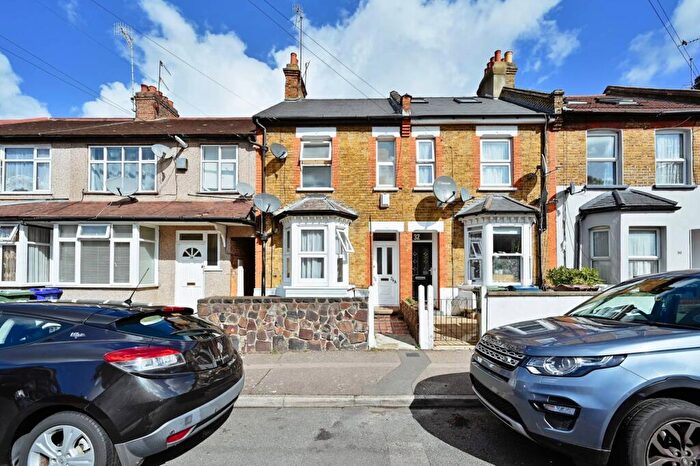 2 Bedroom Flat To Rent In Sherwood Road, South Harrow, HA2
