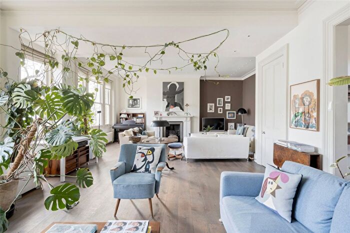 4 Bedroom Terraced House To Rent In Elgin Crescent, London, W11