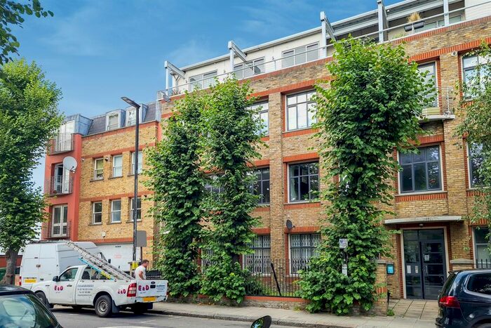 2 Bedroom Flat To Rent In Grafton Road, Kentish Town, NW5