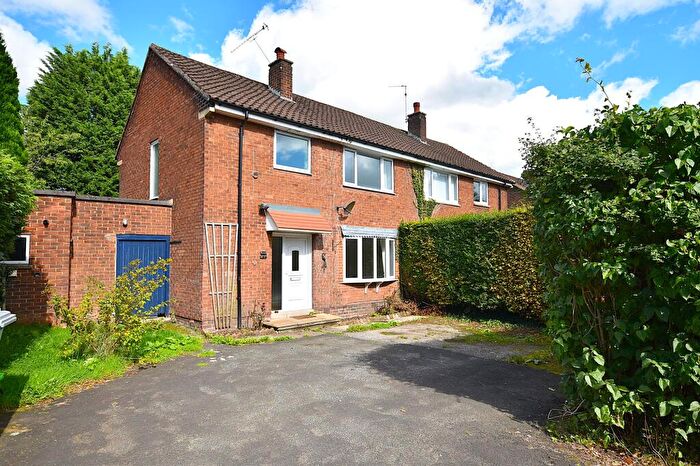 3 Bedroom Semi-Detached House For Sale In Bostock Road, Macclesfield, SK11