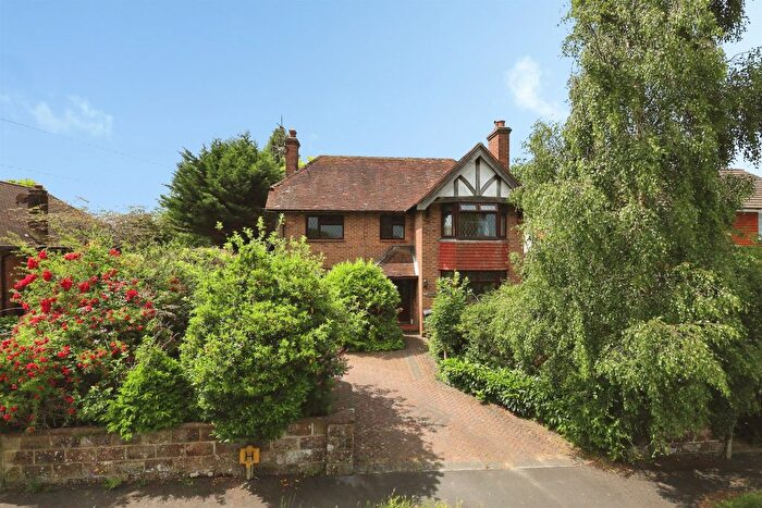 4 Bedroom Detached House For Sale In Highlands Avenue, Ridgewood, Uckfield, TN22