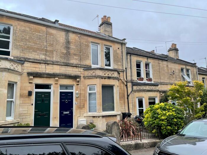3 Bedroom House To Rent In Osbourne Road, Bath, BA1