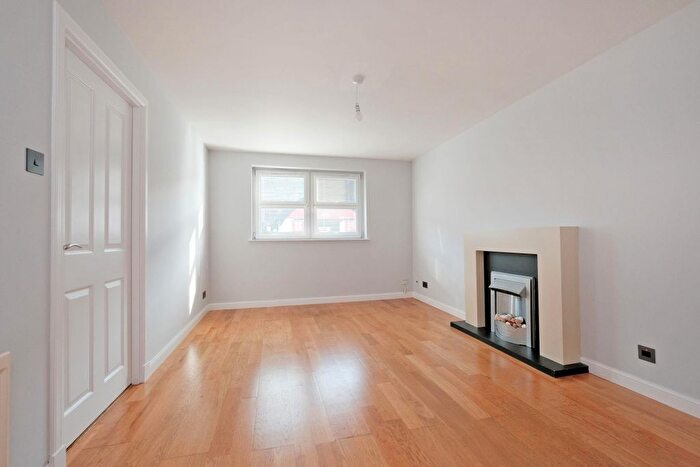 2 Bedroom Flat To Rent In B, South College Street, Aberdeen, AB11