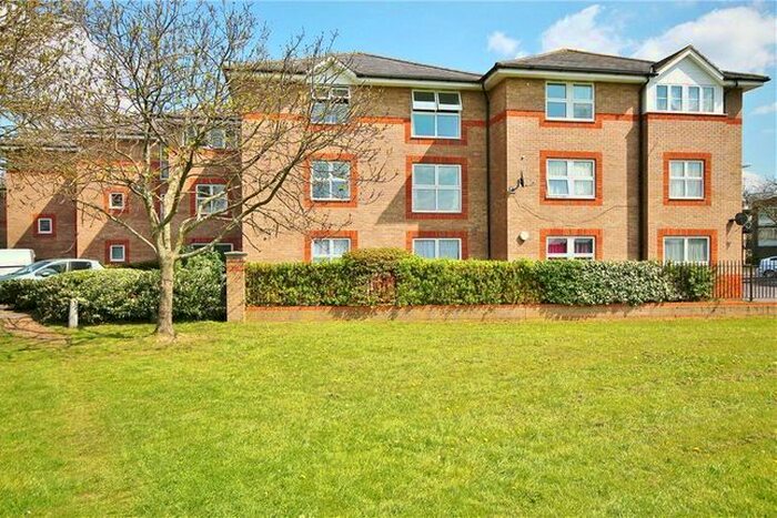 2 Bedroom Flat To Rent In Douglas Road, Stanwell TW19