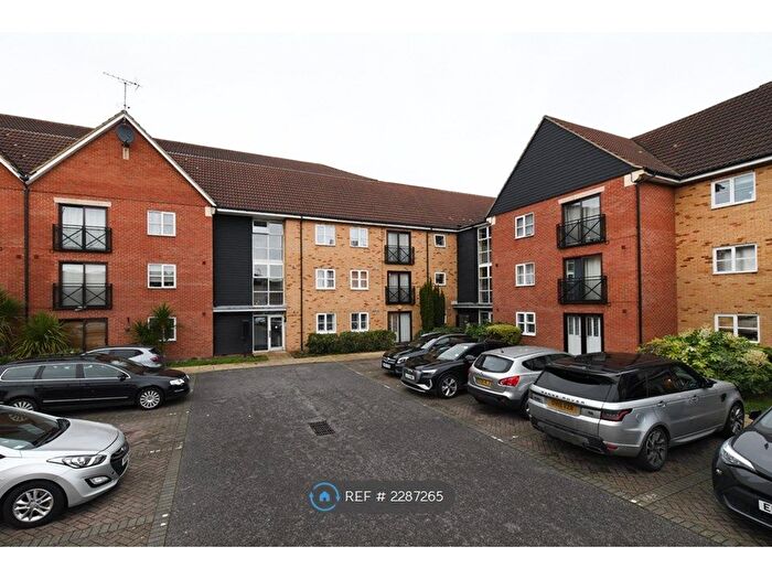 2 Bedroom Flat To Rent In Trelawney Place, Chafford Hundred, Grays, RM16