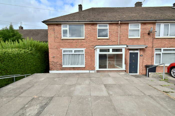 3 Bedroom End Of Terrace House To Rent In Amyson Road, Leicester, LE5