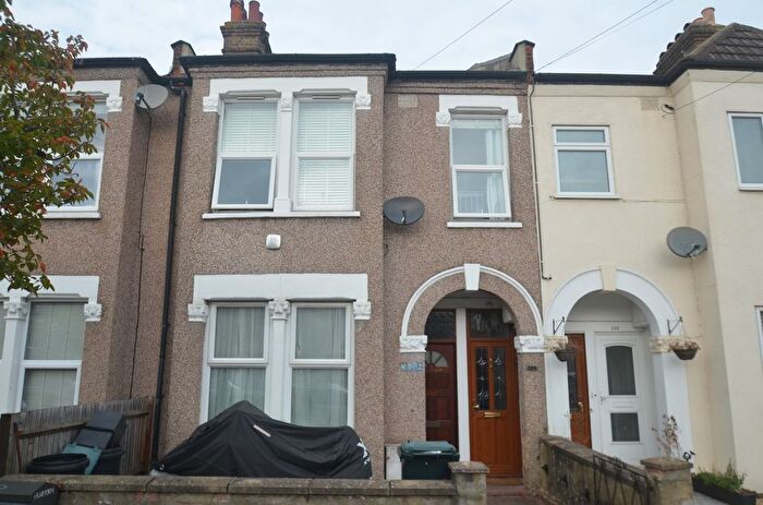 2 Bedroom Flat To Rent In Blandford Road, Beckenham, BR3