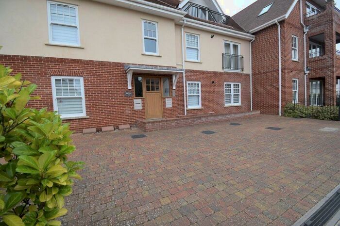 2 Bedroom Apartment To Rent In Apartment, Seagrove, Harold Road, Frinton-On-Sea, CO13