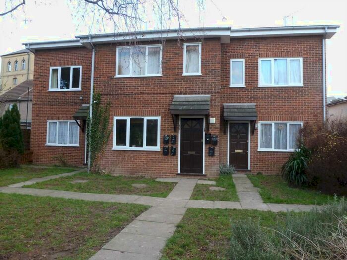 1 Bedroom Apartment To Rent In Salem Place, Northfleet, DA11