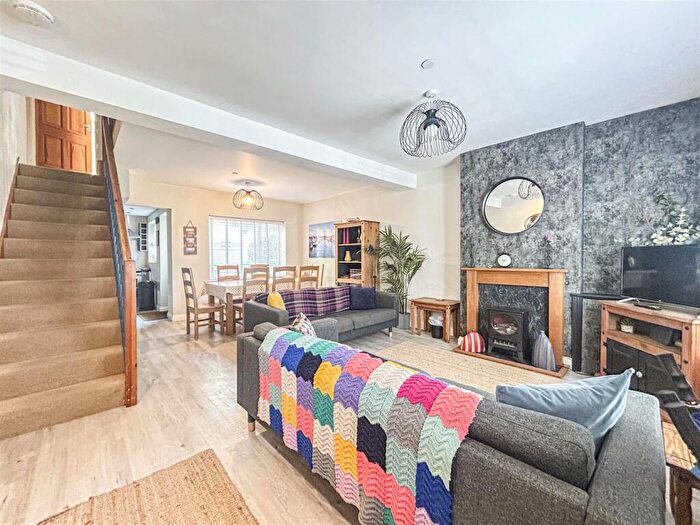3 Bedroom Terraced House For Sale In Mitchell Street, Weymouth, DT4