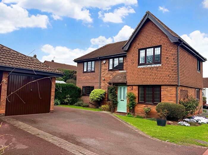 4 Bedroom Detached House For Sale In Dunsmore Drive, Oakwood, DE21