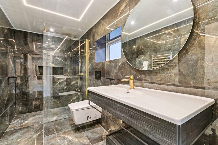 1 Bedroom Flat To Rent In Upper Berkeley Street, South Marylebone, W1H