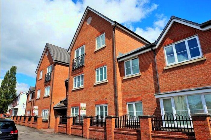 2 Bedroom Flat To Rent In Prestwood Road, Wolverhampton, West Midlands, WV11