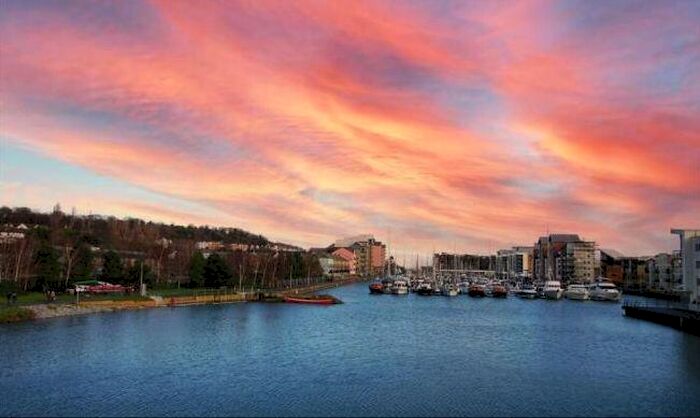 2 Bedroom Apartment To Rent In Mirage, Portishead, BS20