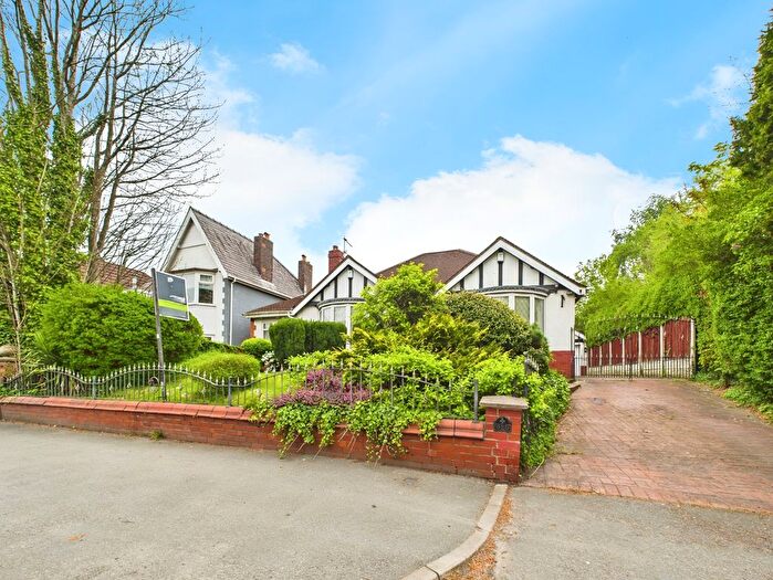 4 Bedroom Detached House For Sale In Wigan Lane, Wigan, WN1