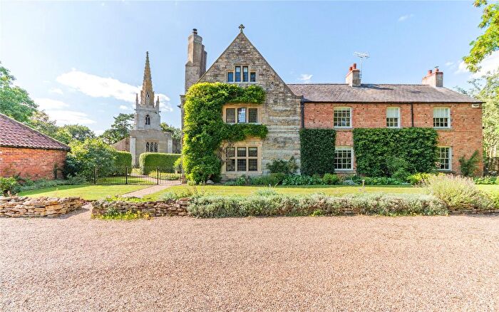 6 Bedroom Detached House For Sale In Main Street, Fenton, Newark, Lincolnshire, NG23