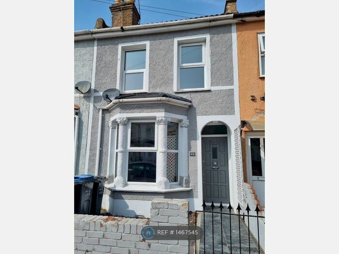 3 Bedroom Terraced House To Rent In Dennett Road, Croydon, CR0