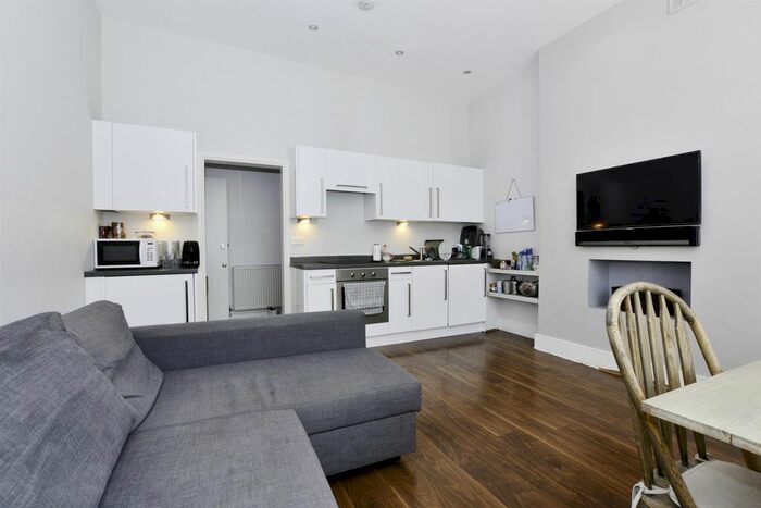2 Bedroom Flat To Rent In Shirland Road, London, W9