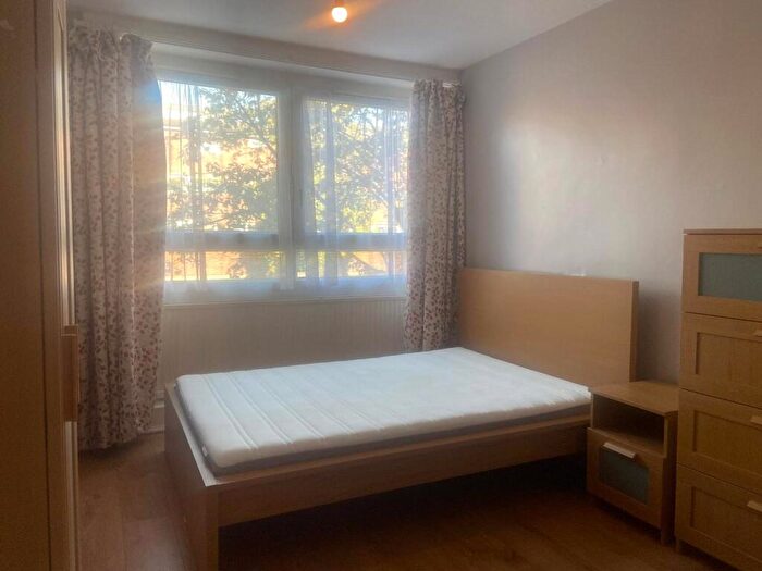 3 Bedroom Apartment To Rent In Simmons House, Sussex Way, Holloway, London, N7