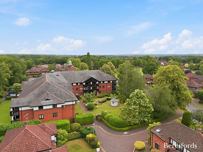2 Bedroom Apartment For Sale In Poplar Drive, Hutton, CM13